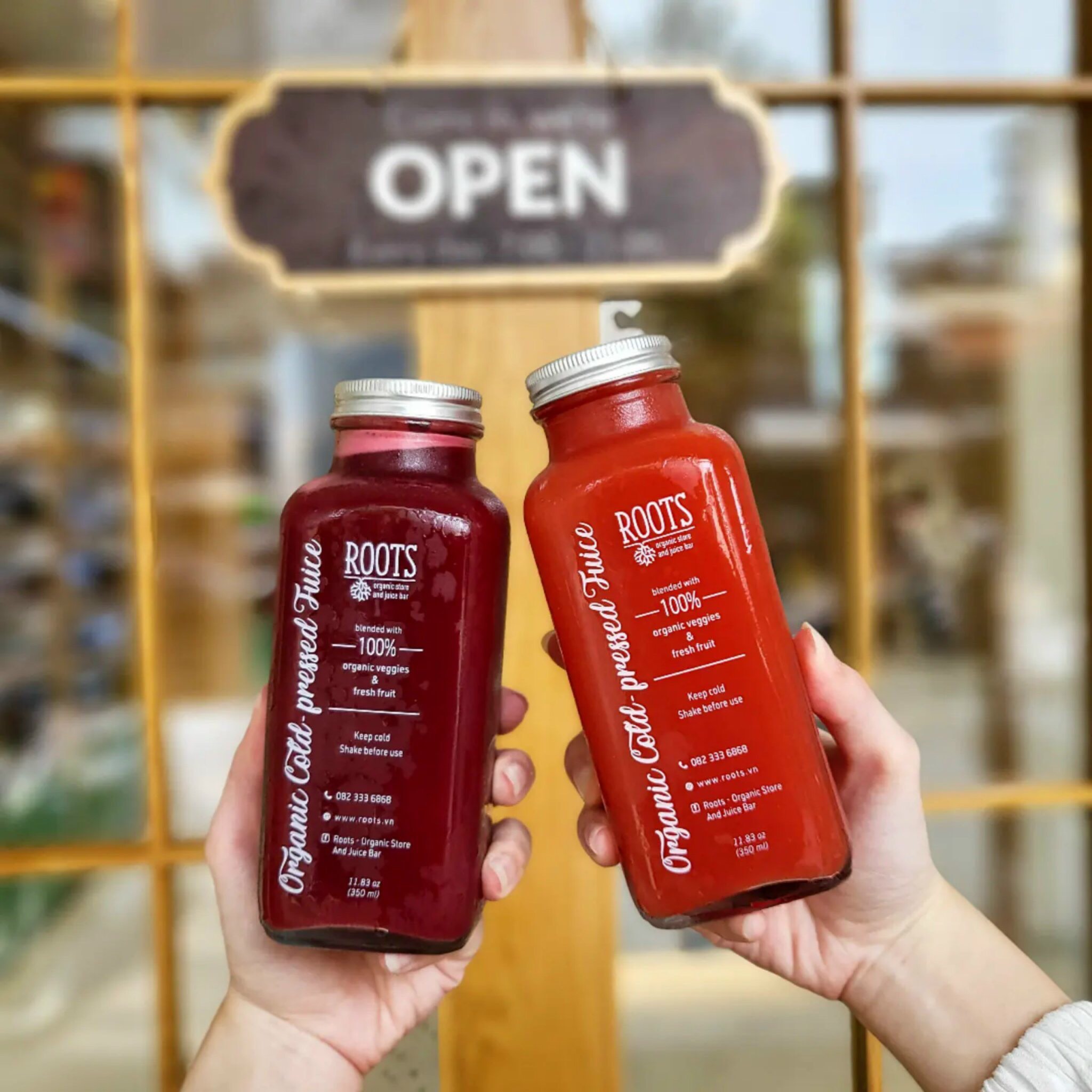Roots Drink Mockup