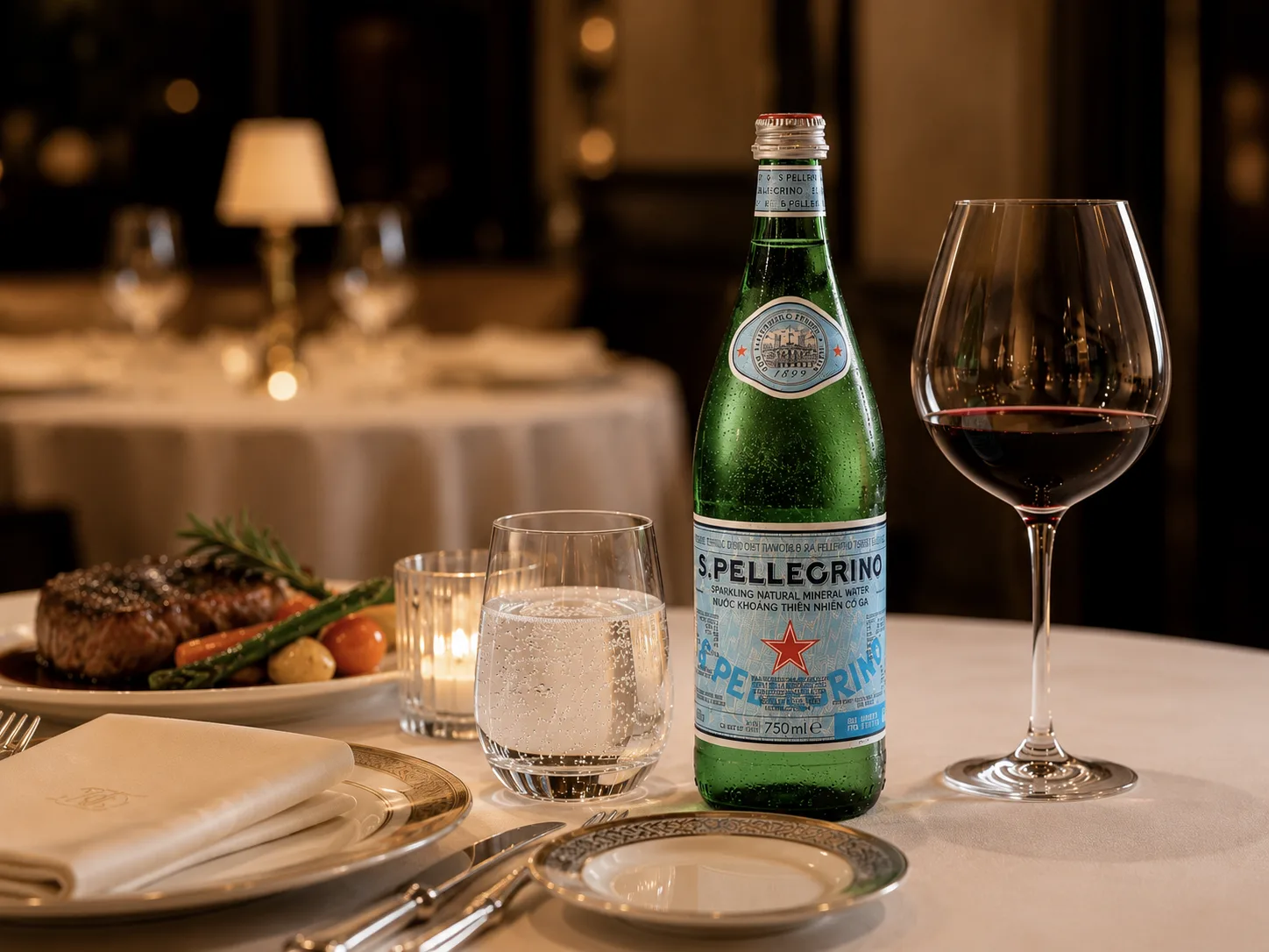 Nghệ thuật kết hợp ẩm thực v&agrave; nước kho&aacute;ng c&oacute; ga San Pellegrino.